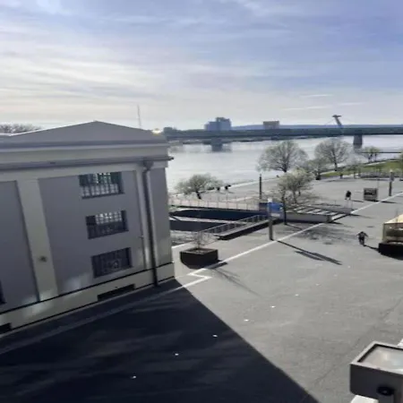 Donald Eurovea Appartamento *