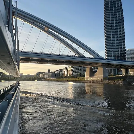 štúdio Donald Eurovea Apartamento *